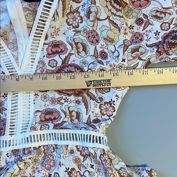 Luca Rayon Floral Maxi Dress with Lace Trim XS - Picture 3 of 8